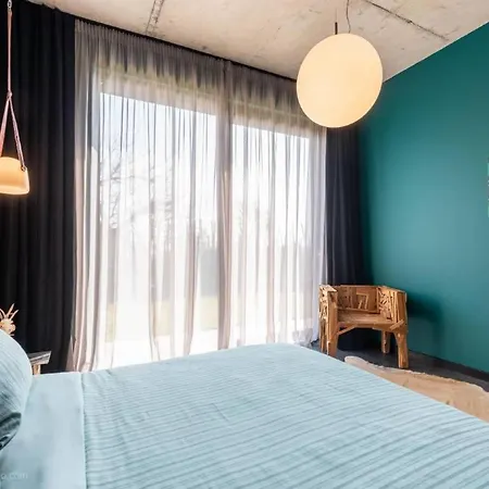 Luxury Vila Laxzuly 3 Bdr With Pool Βίλα Βάρνα